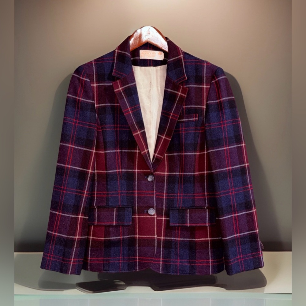 Vtg Pendleton Women’s Navy & Burgundy Classic Plaid Blazer-EUC/see pics 4 sizing